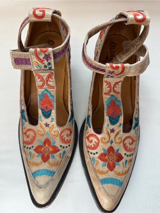 Old Gringo Shoes - Old Gringo “Deborah Tico” Beige Leather Floral Embroidered T-Strap Bootie